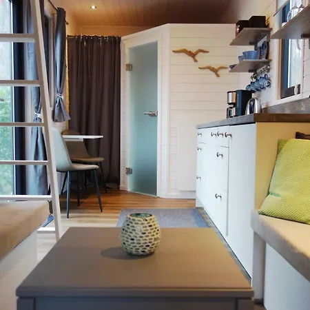 Tiny House Ankerplatz Auf Dem Ostseecamp גראל-מוריץ