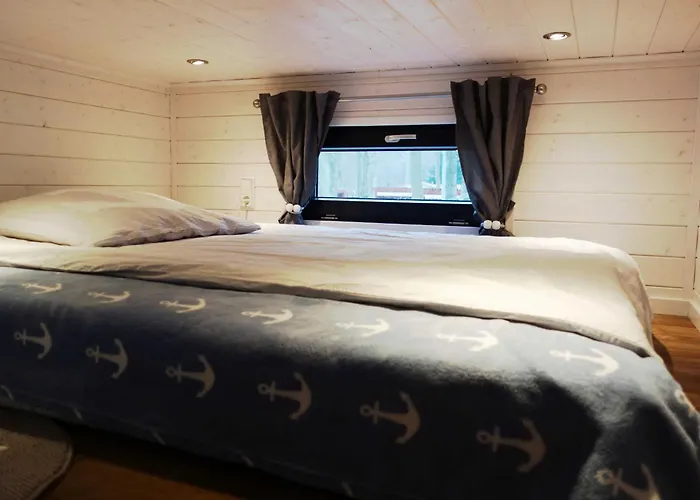 ホリデーパーク Tiny House Ankerplatz Auf Dem Ostseecamp *